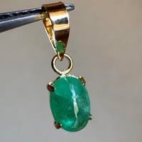 K18 天然石エメラルド ペンダントトップ　オーバル　18金イエローゴールド　oval カボション　チャーム
