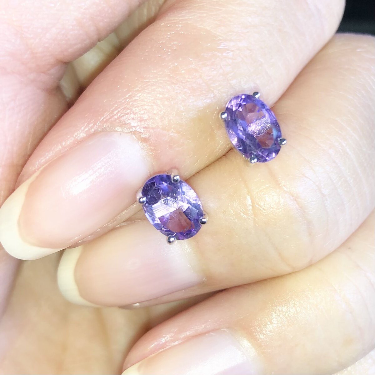 天然石アメジスト オーバル ピアス | La Melodia