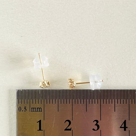K18 18金イエローゴールド　天然ダイヤモンド　0.32ct ピアス　diamond