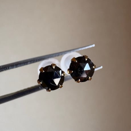 【スペシャルセール☆】 K18 ブラックダイヤモンド 0.40ct  ピアス