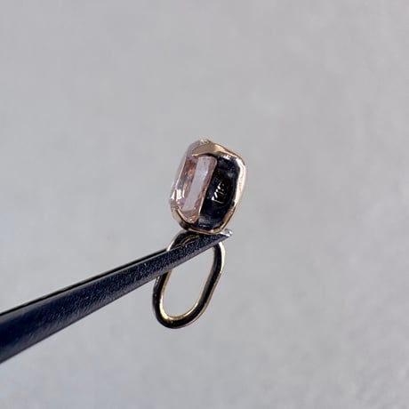 K18スピネル 3.5mm ラウンドカット ペンダントトップ 希少