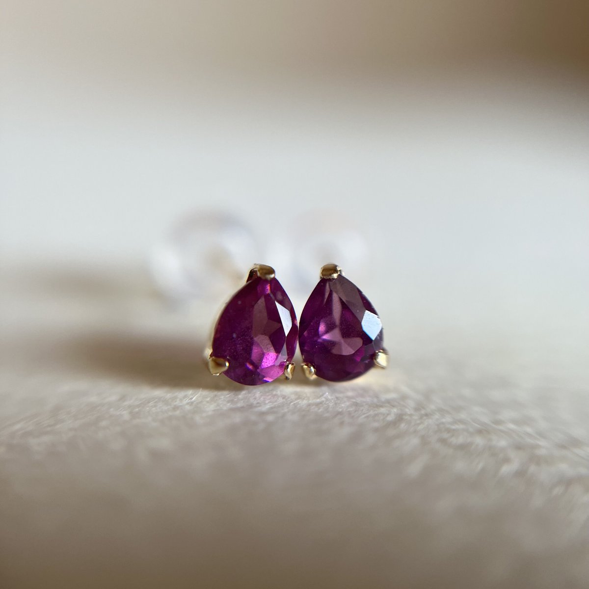 K18 天然石ロードライトガーネット パープルガーネット pear