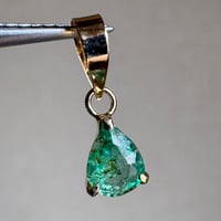 K18 天然石エメラルド ペンダントトップ　18金イエローゴールド　PEAR　チャーム  2