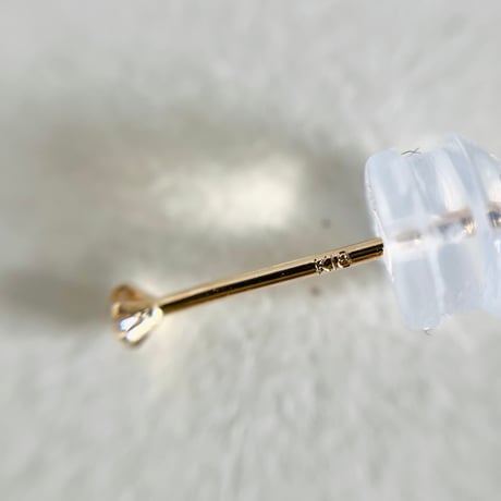 K18 18金イエローゴールド　天然ダイヤモンド0.04ct ピアス