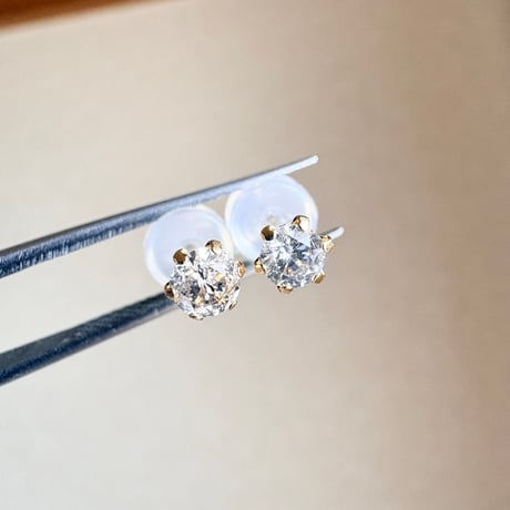 K18 18金イエローゴールド　天然ダイヤモンド　0.32ct ピアス　diamond