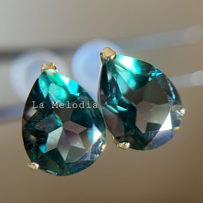 K18 大粒♪天然石ミスティッククォーツ pear ピアス18金 カラー K18 大粒♪天然石ミスティッククォーツ pear ピアス18金 カラー