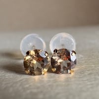 K18 天然石カラーチェンジガーネット　ラウンド　ピアス希少　レア　18金