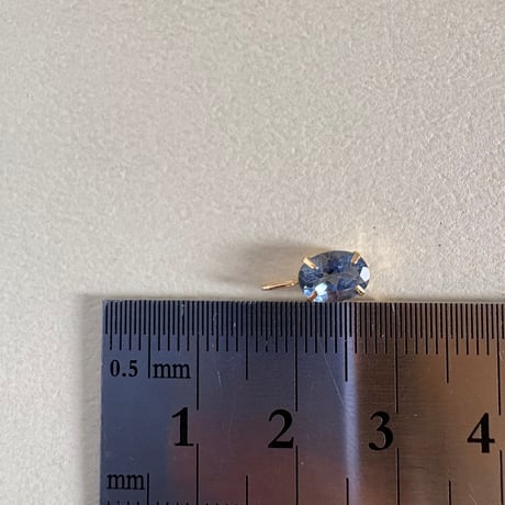 K18 ミスティッククォーツ（ブルー系）オーバル 5×7mm ペンダントトップ 18金