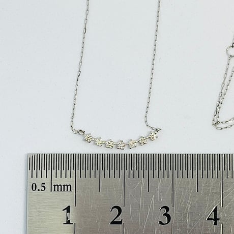 Pt900天然ダイヤモンド 0.10カラット　ネックレス　ライン　スマイル　ネックレス　プラチナ900　0.10ct
