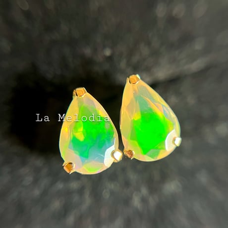 K18 天然石オパール　ペアシェイプ18金イエローゴールドピアスopalPEAR K18 天然石オパール ペアシェイプ 18金イエローゴールド ピアス