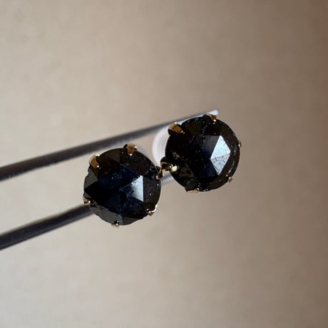 K18 大粒♪天然ブラックダイヤモンド 1.80ct  ピアス　レディース　メンズ