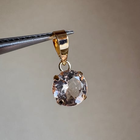 K18 天然石モルガナイト　ペンダントトップround 18金 morganite