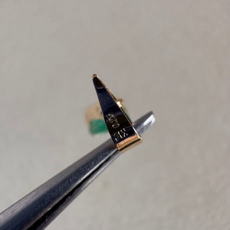 K18 天然石エメラルド ペンダントトップ　18金イエローゴールド　PEAR　チャーム