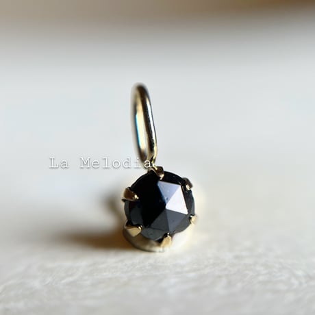K18 天然ブラックダイヤモンド 0.20ct チャーム　ペンダントトップ