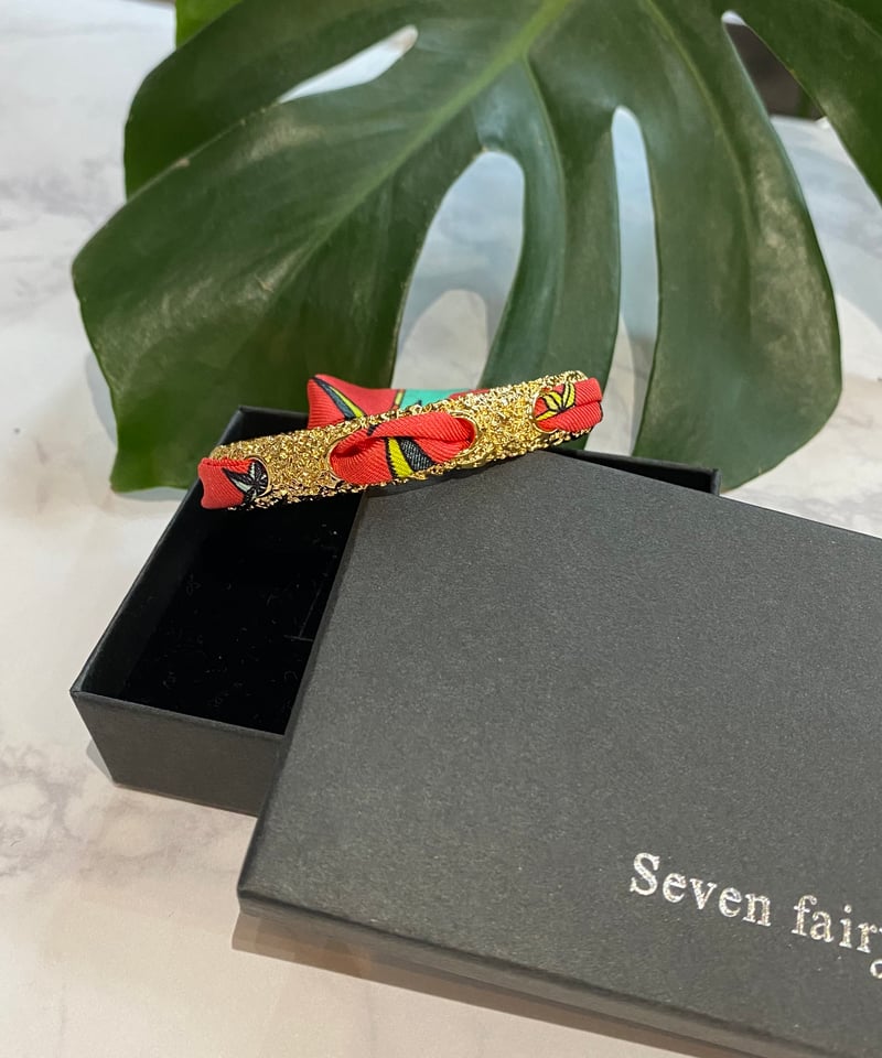 【HERMES】ツイリー カレーシュ ハミとボトル ピンク★美品★ エルメス / HERMES ツイリー JUMPING ベージュローズ/ヴュー