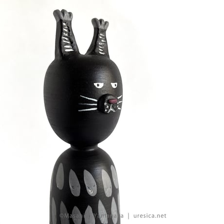 山中正大　猫こけし