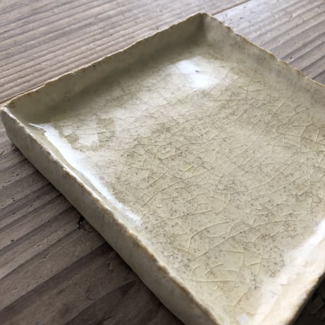 石原多見子　作品 No.73　角皿