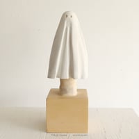 伊津野果地　木彫作品 「Me and My Ghost」