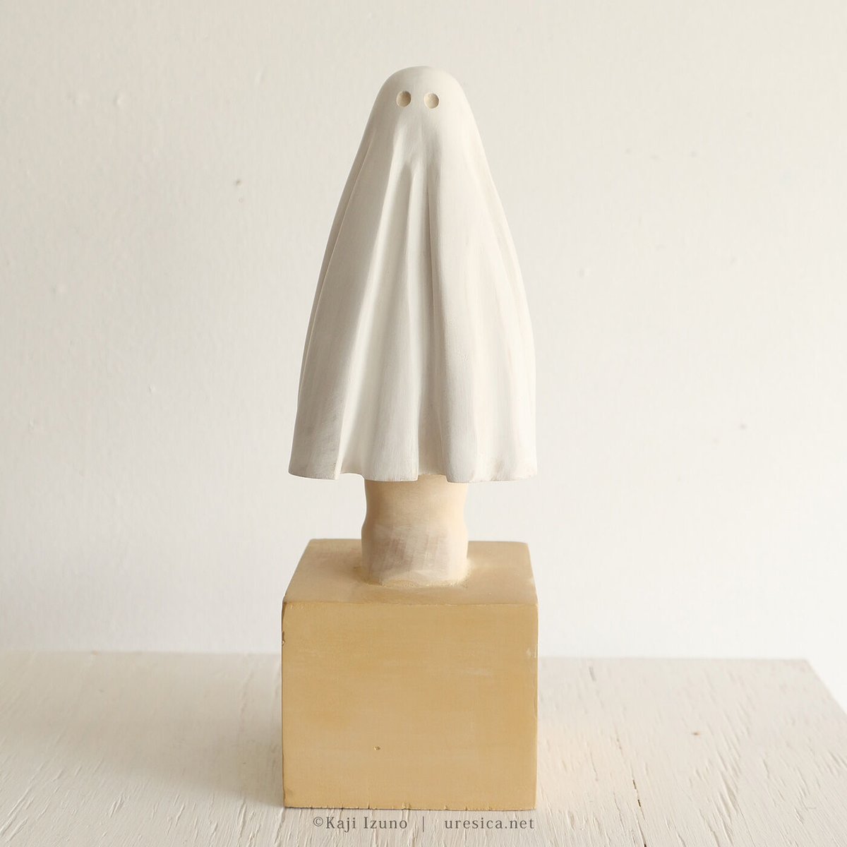 木彫　オブジェ 伊津野果地 木彫作品 「Me and My Ghost」 | URESICA