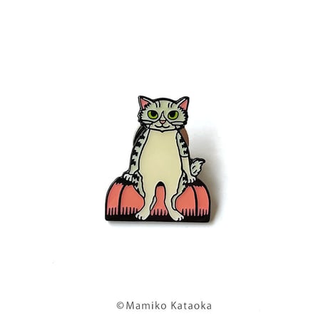 片岡まみこ「どかんねこ」ピンバッジ