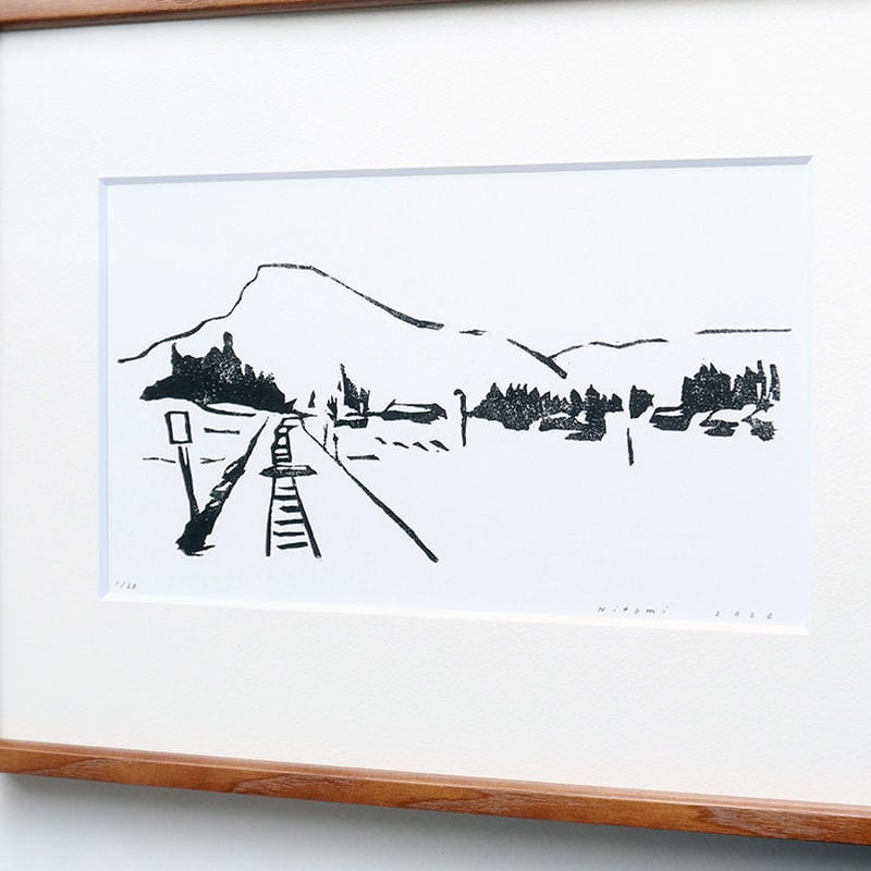 平岡瞳 木版画「線路沿いの風景」 | URESICA
