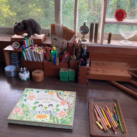 『チリとチリリ 絵本の箱』どいかや