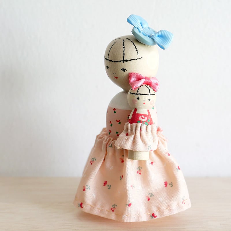 杉浦さやか「リカちゃんとわたし」こけし | URESICA 杉浦さやか「リカちゃんとわたし」こけし | URESICA