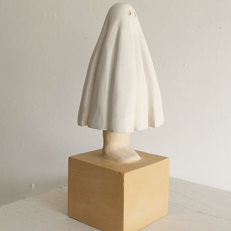 伊津野果地　木彫作品 「Me and My Ghost」