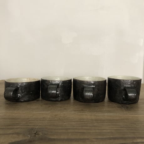 石原多見子　作品 No.72　マグカップ