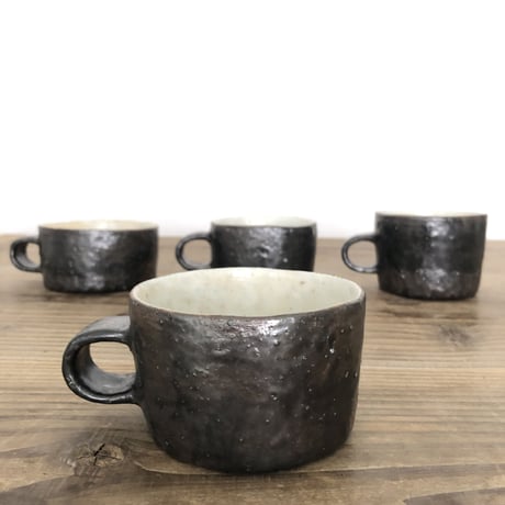 石原多見子　作品 No.72　マグカップ