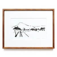 平岡瞳　木版画「線路沿いの風景」