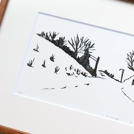 平岡瞳　木版画「山道」