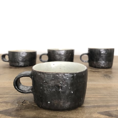 石原多見子　作品 No.72　マグカップ
