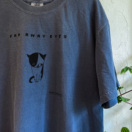 PUNTÍKY 柳本史「FAR AWAY EYES」Tシャツ