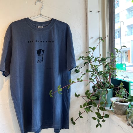 PUNTÍKY 柳本史「FAR AWAY EYES」Tシャツ