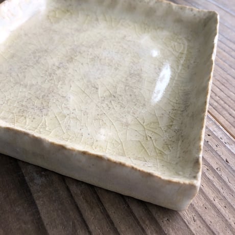 石原多見子　作品 No.73　角皿