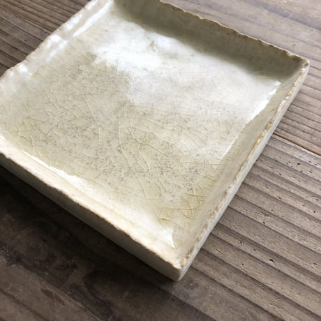 石原多見子　作品 No.73　角皿
