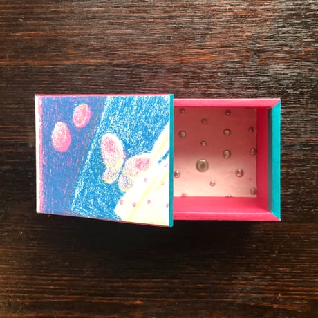 箱「視線」芳野 x HAKOSICA