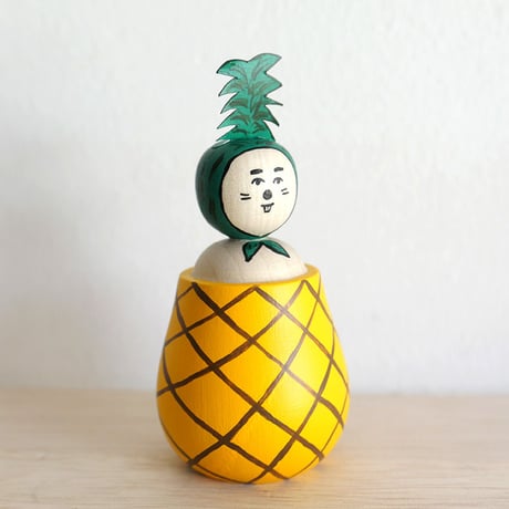 菅原しおん「パイン」こけし