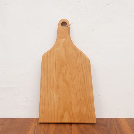 CBHK_215ひとつひとつ形が違うカッティングボード (チェリー材) 40×22.5cm