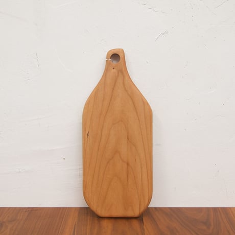 CBHK_209ひとつひとつ形が違うカッティングボード (チェリー材) 35.5×15cm