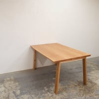 8038 チェリー材耳つきテーブル