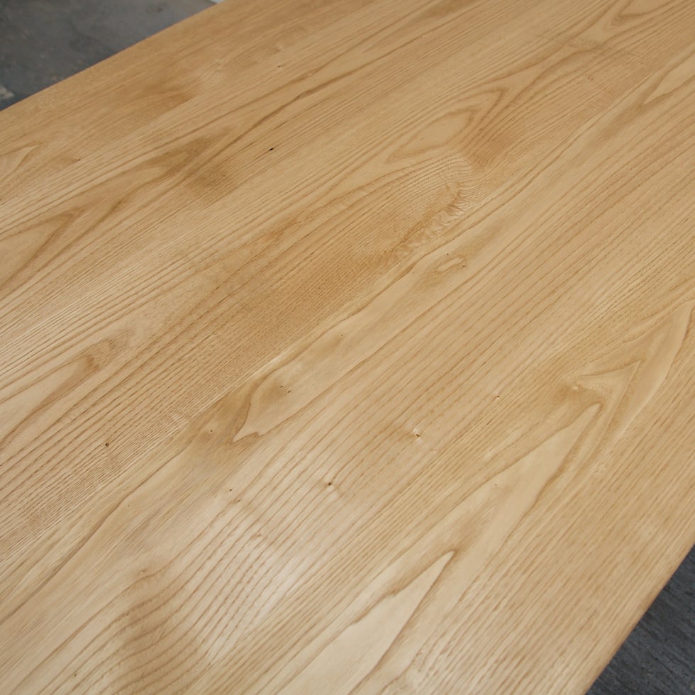 栗のテーブル⑳　栗の耳付き天板厚さ約45㎜の迫力満点、木目が大変綺麗ですよ❕ 栗のテーブル⑳ 栗の耳付き天板厚さ約45㎜の木目が綺麗ですよ