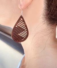 ウッドピアス　ティアドロップ スラッシュ　HNLS03148-6410-5