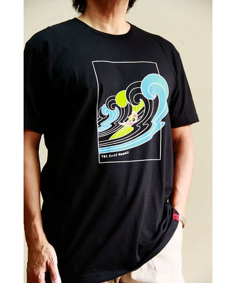 日本未発売 ハワイ直輸入 タウン＆カントリー Tシャツ  BIG WAVE　HNLS02768-20720