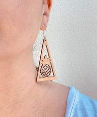 ウッドピアス   パイナップルトライアングル-サンド　HNLS03148-6410-29