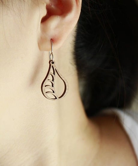 チェリーウッド　ピアス　ヴァイン　La'au hihi　HNLS02859-79810