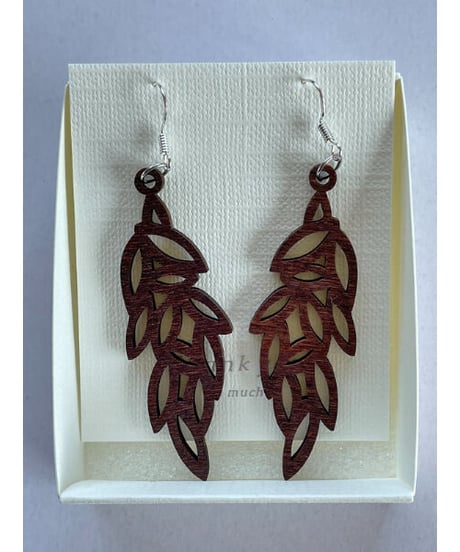 ウッドピアス　Filigree Leaves　HNLS03148-6410-20