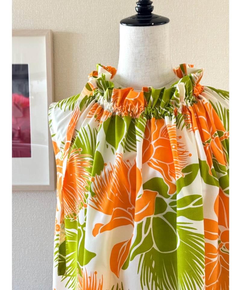 ヘアメイクアップ後でも崩さず着れるワンピース オヒアレフア