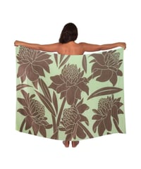 Hawai'ian Pareo  TORCH GINGER  PATINA  HNLS03747-96410